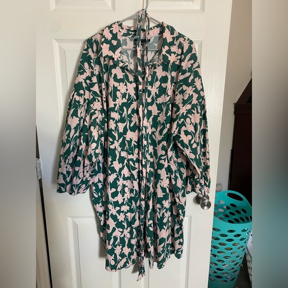 ELOQUII ELEMENTS Floral Belted Buttondown Shirtdress EUC - Picture 4 of 5